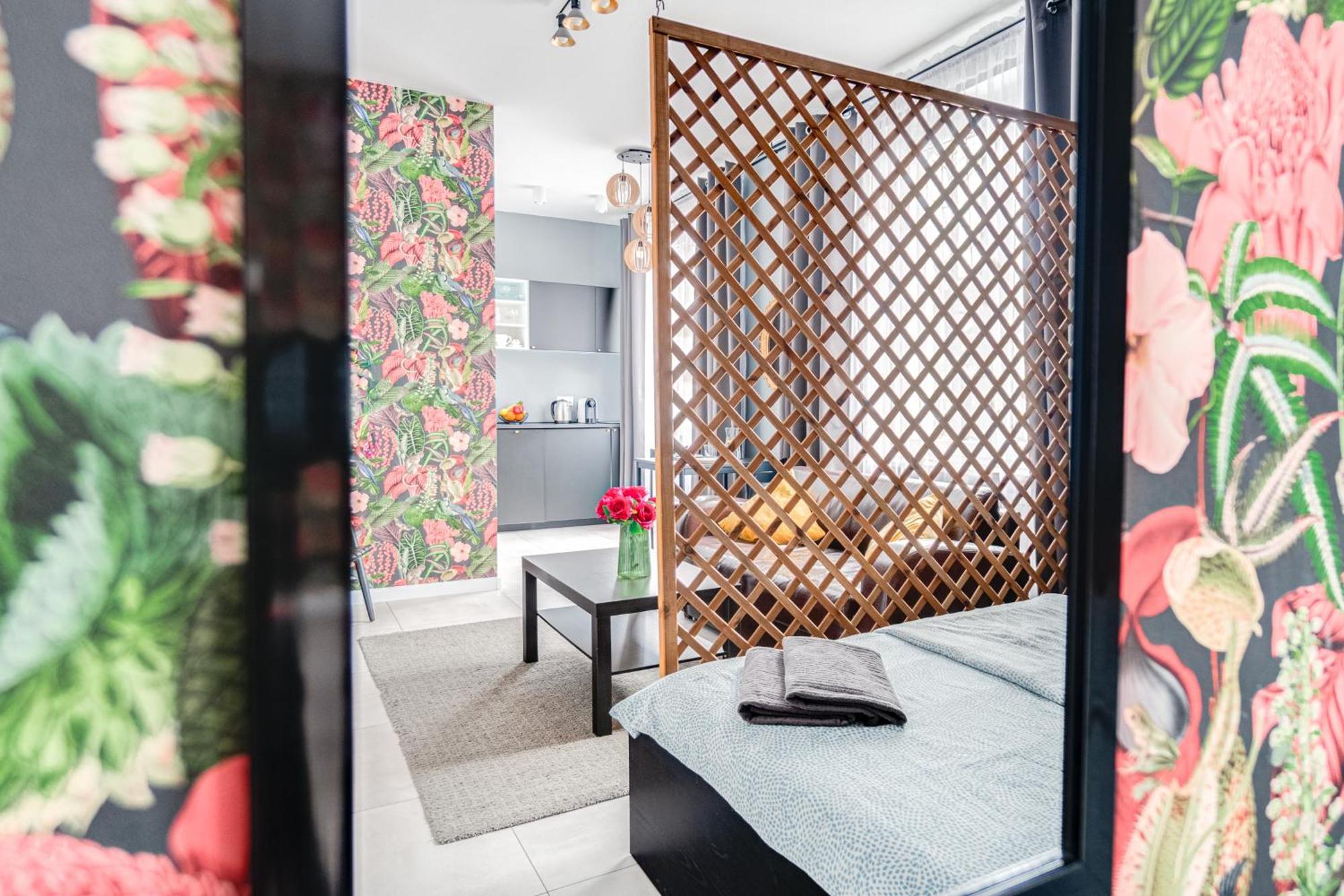Monkey Apartment ~ 700M Main Square ~ Self Check-In 24H 弗罗茨瓦夫 外观 照片